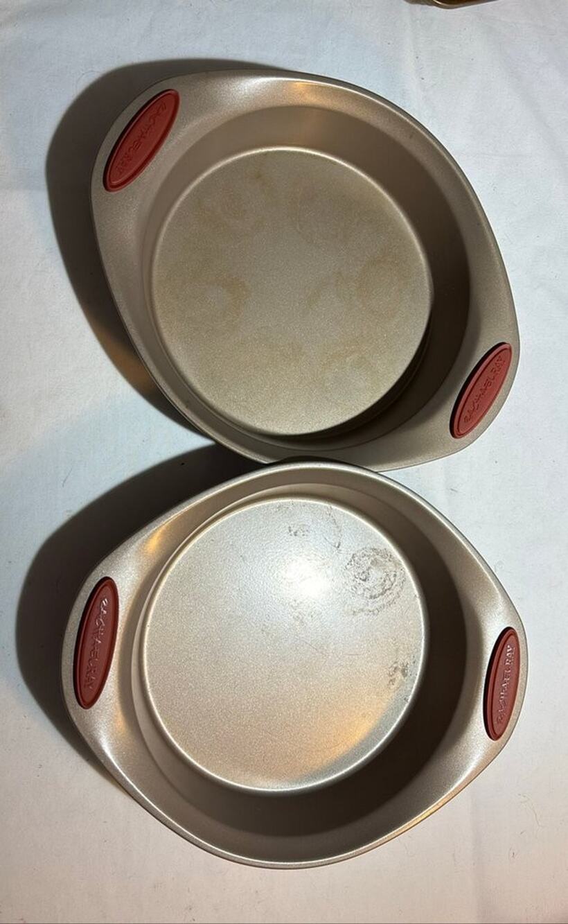 Rachael Ray Nonstick Round Cake Pan Set